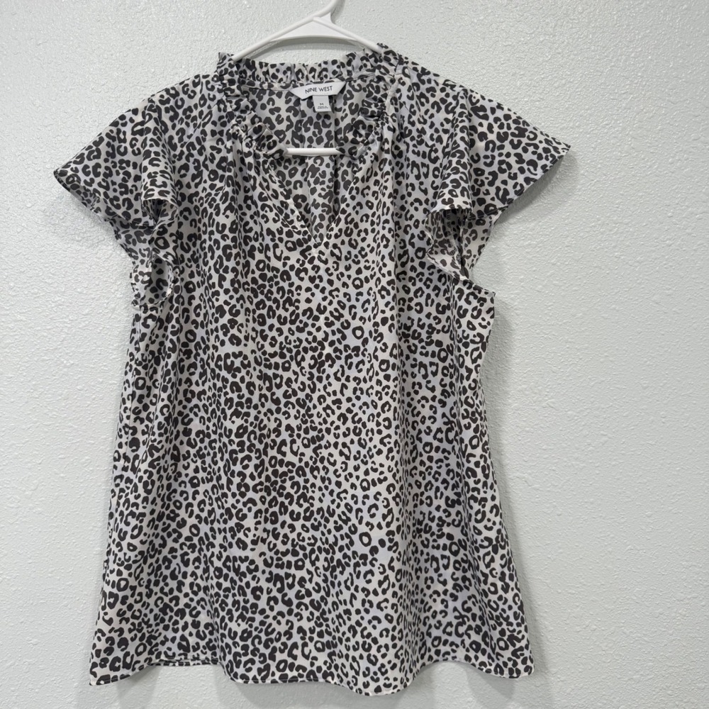 Nine West Womens Leopard Print Flutter Sleeve Ruffle Neck Blouse Black White M